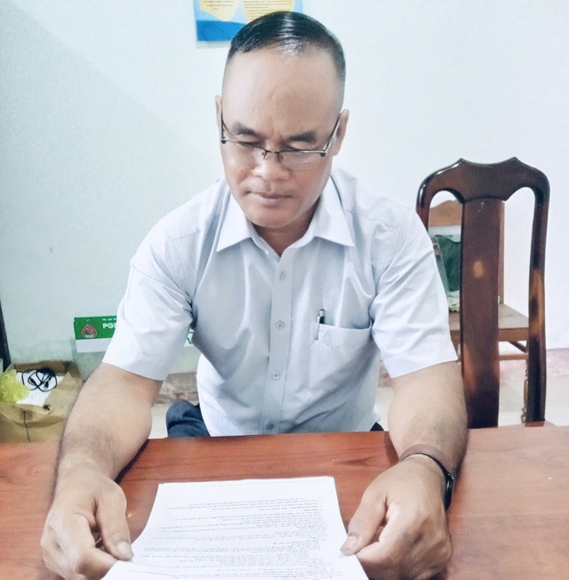 Cựu chiến binh 51 tuổi dự thi tốt nghiệp THPT tại Đắk Lắk - Ảnh 1.