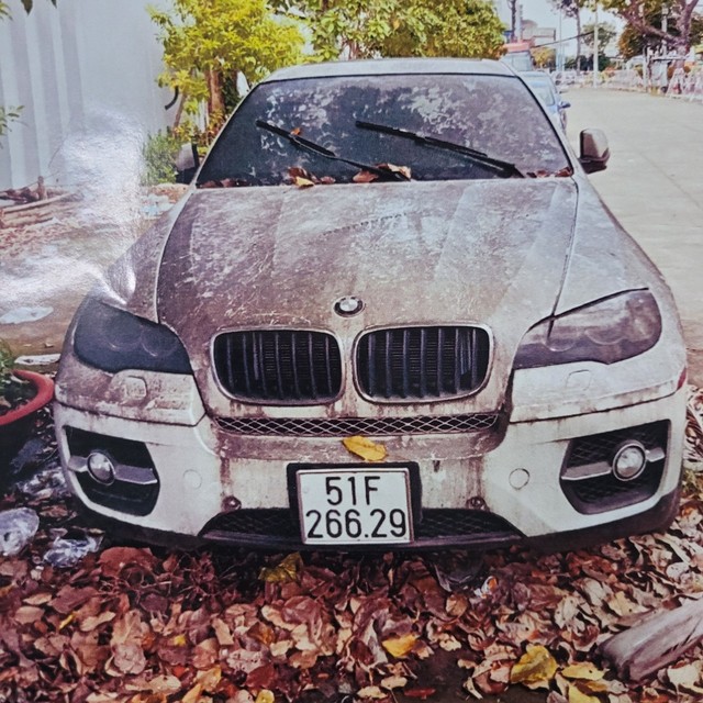 Điều tra chiếc xe ô tô BMW không rõ nguồn gốc ở TP.HCM - Ảnh 1.