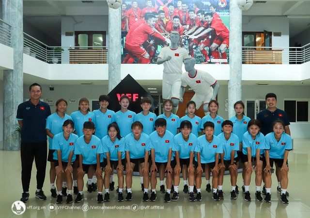 U.19 nữ Việt Nam chuẩn bị tranh vô địch Đông Nam Á tại Indonesia - Ảnh 2.