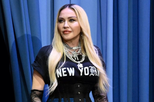 Madonna nhập viện do bị 'nhiễm trùng nghiêm trọng', tạm dừng chuyến lưu diễn - Ảnh 1.