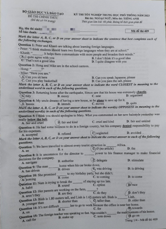 Thi tốt nghiệp THPT 2023: Đề thi và gợi ý bài giải môn tiếng Anh - Ảnh 1.
