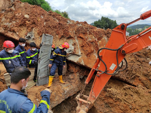 Sạt lở đất tại Đà Lạt: 2 người mất tích là vợ chồng làm công nhân  - Ảnh 2.