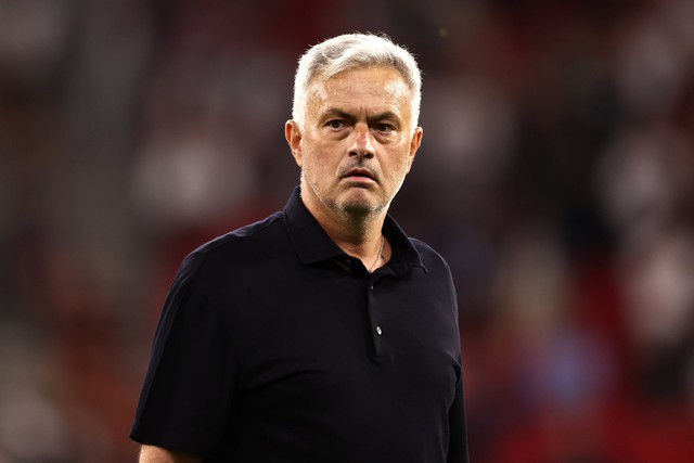 HLV Mourinho từ chối đề nghị đến Ả Rập Xê Út có mức lương 30 triệu euro - Ảnh 1.