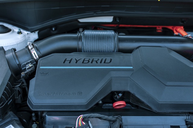 Hyundai Santa Fe tại Việt Nam có thêm bản hybrid, giá từ 1,45 tỉ đồng - Ảnh 4.
