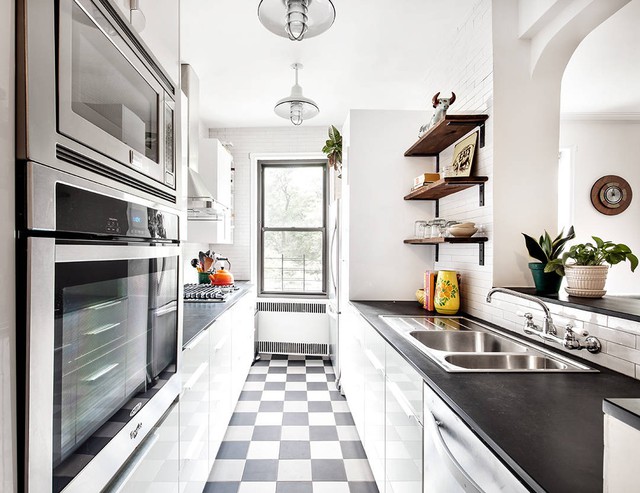 Muốn tạo cảm giác rộng rãi cho không gian bếp nhỏ bạn nên tránh 5 điều này - Ảnh 2.