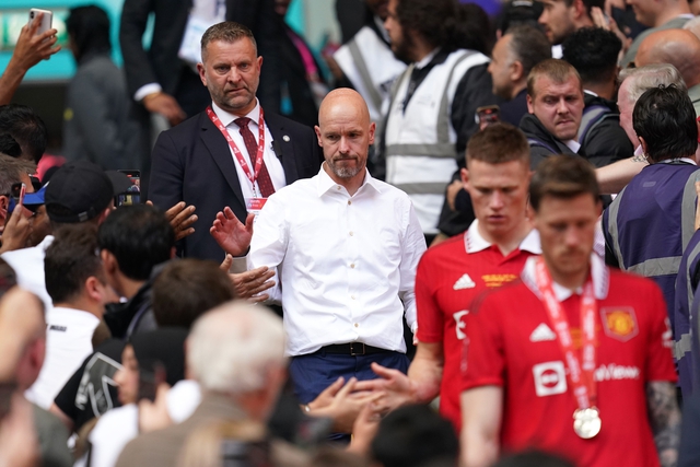 HLV Erik ten Hag thất vọng, HLV Pep Guardiola tuyên bố sẽ ăn 3 sau chung kết  - Ảnh 1.