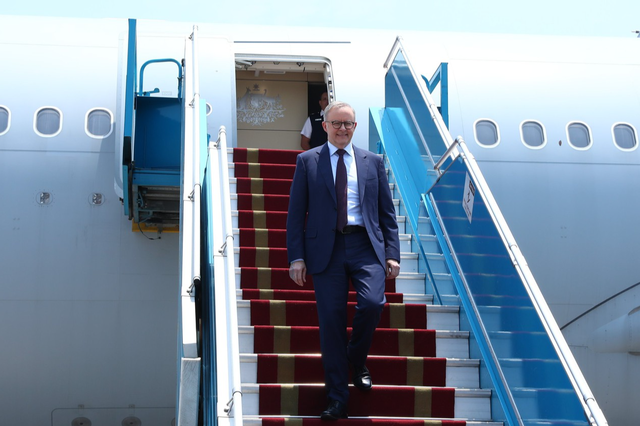 Thủ tướng Úc đến Hà Nội, bắt đầu chuyến thăm chính thức Việt Nam - Ảnh 1.