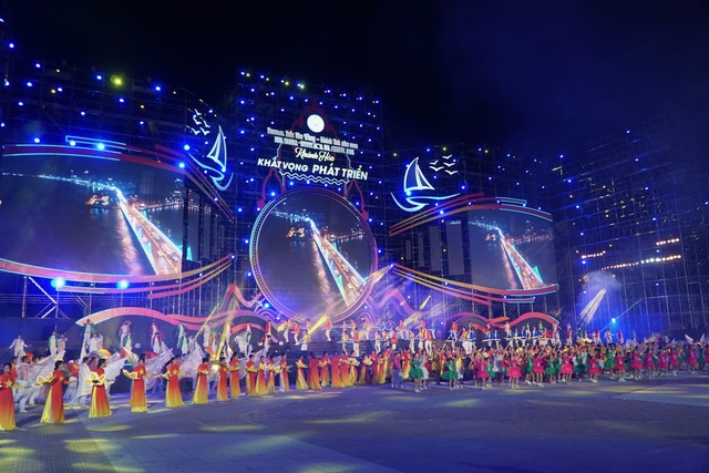 Festival biển Nha Trang - Khánh Hòa 2023: Khánh Hòa - Khát vọng phát triển - Ảnh 1.