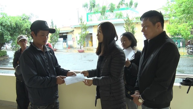 Hỗ trợ các nạn nhân vụ sạt lở đất ở Đà Lạt gần 230 triệu đồng - Ảnh 3.