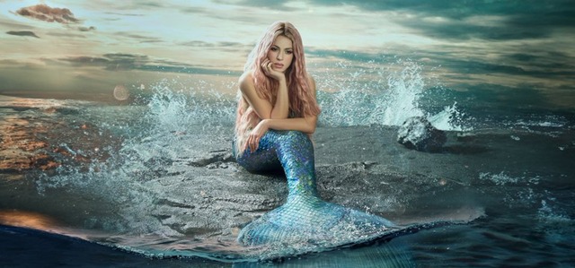 Shakira hóa người cá, tình tứ bên mỹ nam sinh năm 2000 trong MV mới - Ảnh 1.