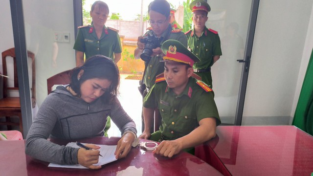 Bình Thuận: Hương "ba láo" bị cơ quan điều tra Công an TP.Phan Thiết bắt giam - Ảnh 2.