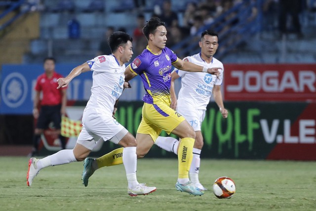 HLV đội Hà Nội nêu lý do không dùng ngoại binh ở trận thắng CLB Nam Định - Ảnh 4.