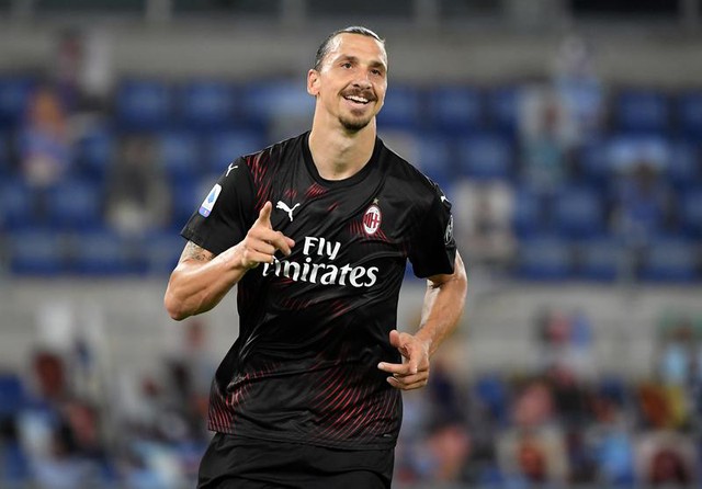 'Già gân' Ibrahimovic chia tay AC Milan tìm bến đỗ mới ở tuổi 41 - Ảnh 1.