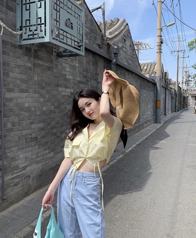 'Bảo bối' giúp khoe dáng mà vẫn giữ vững sự thanh lịch là sơ mi crop top - Ảnh 6.