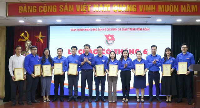 Anh Bùi Quang Huy: 'Cần quan tâm việc đào tạo, rèn luyện cán bộ' - Ảnh 2.