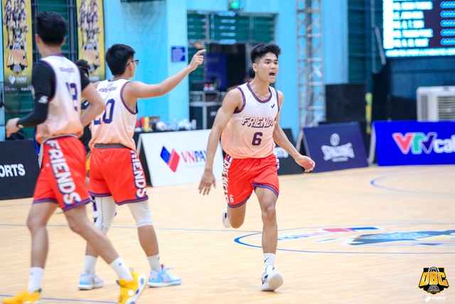 Thắng thuyết phục, đội 98's Basketball đăng quang giải bóng rổ vô địch Đà Nẵng - Ảnh 2.