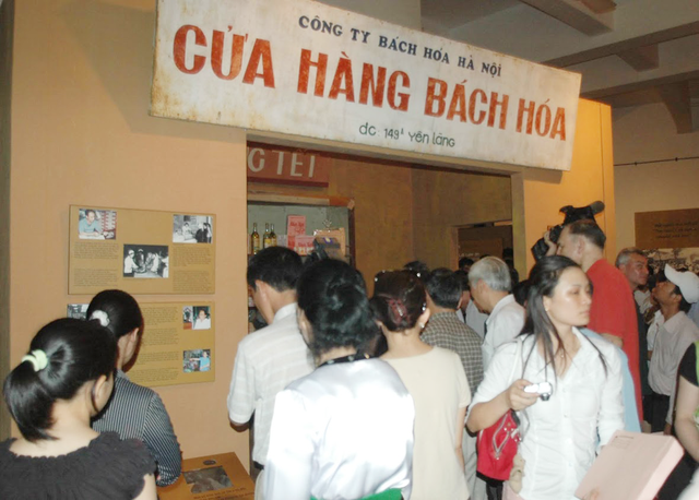 Phố Hàng bột mưu sinh thời bao cấp: Tổ mì sợi ngõ Văn Chương - Ảnh 1. Phố Hàng bột mưu sinh thời bao cấp: Tổ mì sợi ngõ Văn Chương - Ảnh 1.