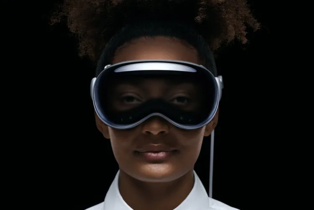 Apple chính thức nhảy vào cuộc chơi kính AR với Vision Pro - Ảnh 1.