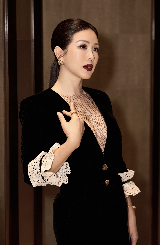 Hoa hậu Thu Hoài nhờ Hà Anh dạy catwalk để tái xuất sàn diễn - Ảnh 3.
