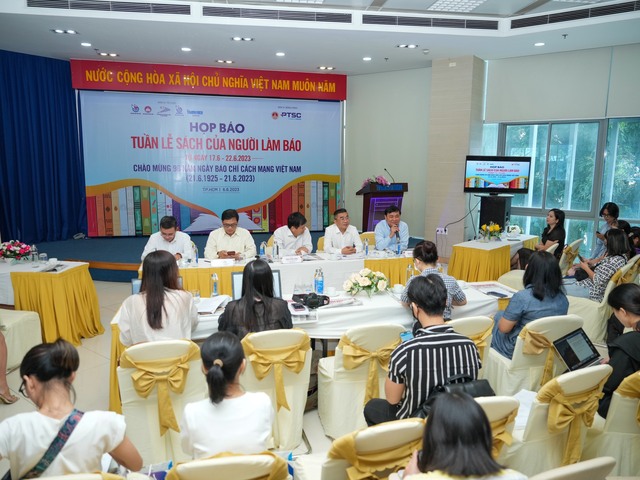 Lần đầu tiên tại Việt Nam có 'Tuần lễ Sách của người làm báo' - Ảnh 2.