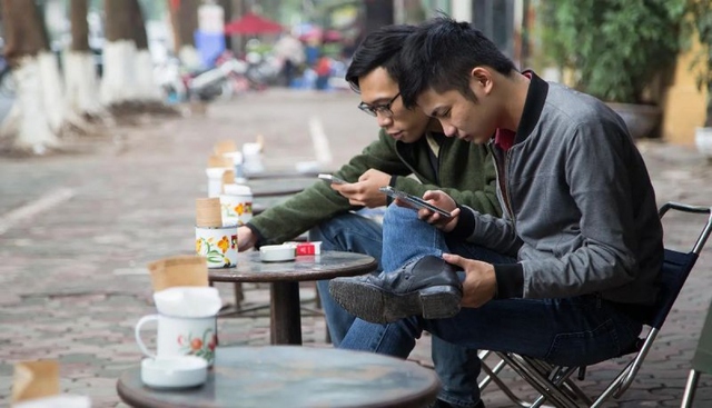Việt Nam nằm trong Top 10 quốc gia có tỉ lệ sử dụng smartphone nhiều nhất thế giới