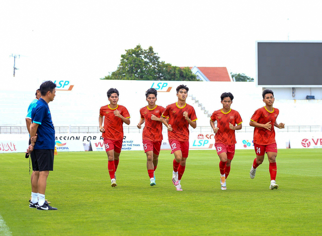Độ tuyển U.17 Việt Nam sẵn sàng cho VCK U.17 châu Á 2023 - Ảnh 1.