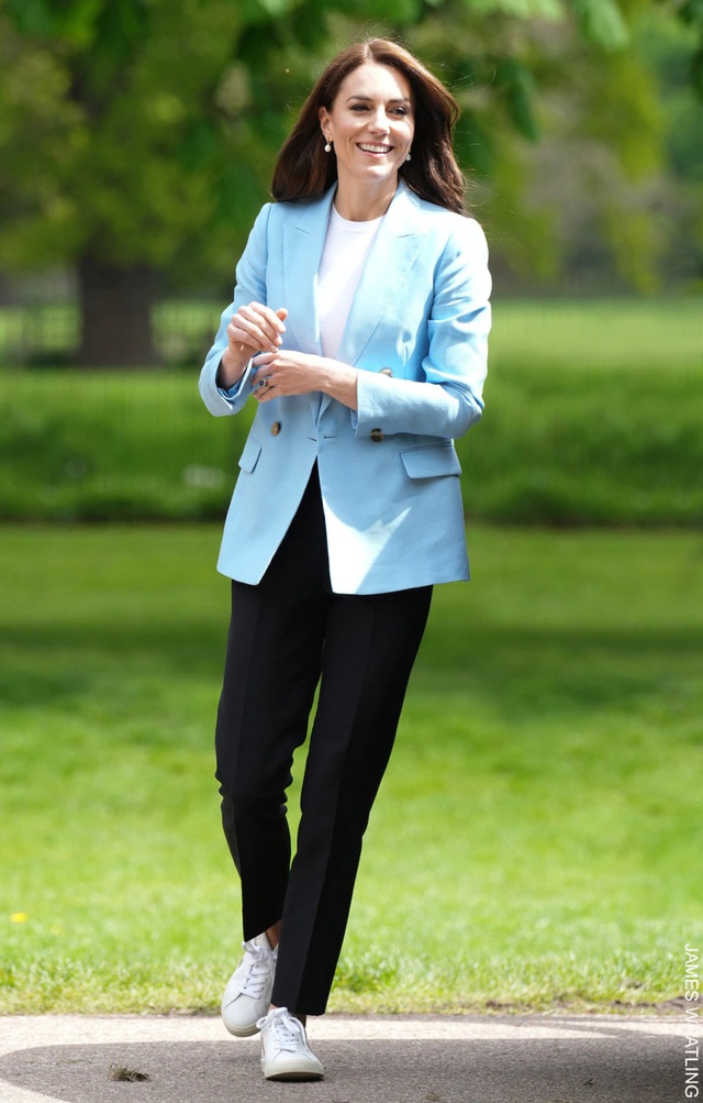Giày bệt - item làm nên phong cách giản dị của Kate Middleton  - Ảnh 8.