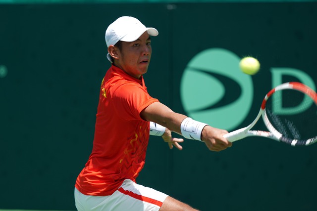 Lý Hoàng Nam ngược dòng vào vòng 2 đơn nam giải quần vợt nhà nghề Indonesia  - Ảnh 2.