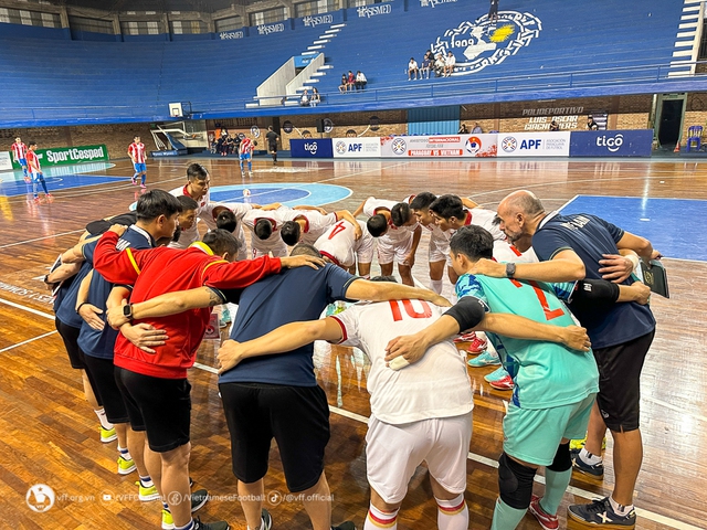 Bị dẫn 3 bàn, đội tuyển futsal Việt Nam vẫn hòa ấn tượng trước Paraguay - Ảnh 3.