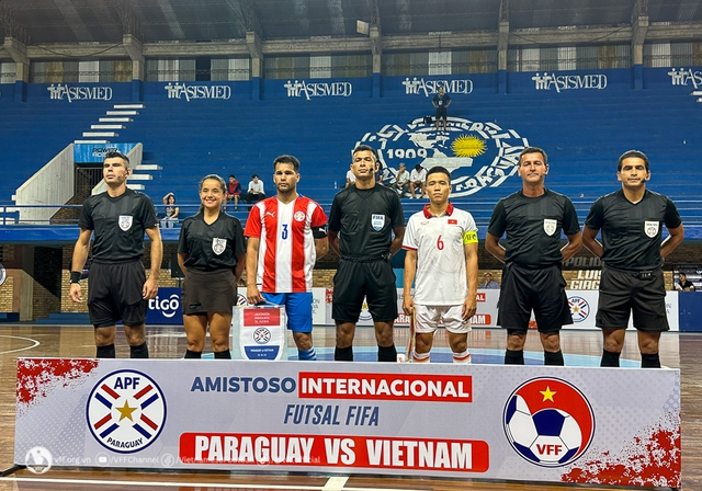 Bị dẫn 3 bàn, đội tuyển futsal Việt Nam vẫn hòa ấn tượng trước Paraguay - Ảnh 1.