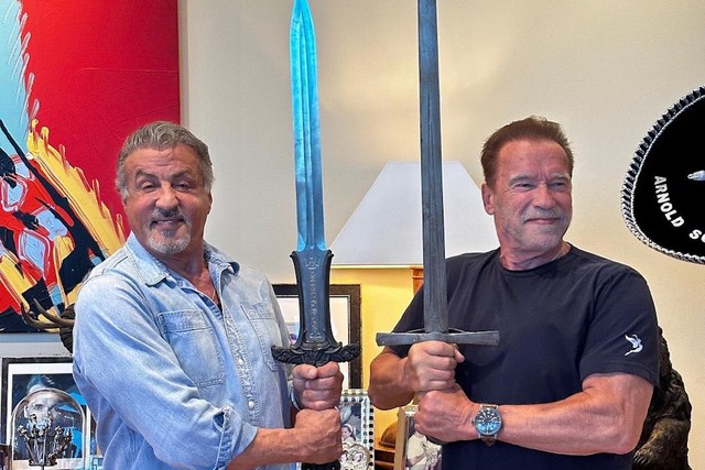 ‘Kẻ hủy diệt’ Arnold Schwarzenegger kể quá khứ ‘không đội trời chung’ với Sylvester Stallone - Ảnh 3.
