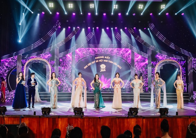 Hoa hậu Quý bà Việt Nam Toàn cầu 2023 đội vương miện trị giá 1,5 tỉ đồng - Ảnh 3.