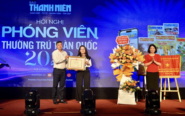 Báo Thanh Niên vinh dự nhận Cờ thi đua của Chính phủ - Ảnh 2.