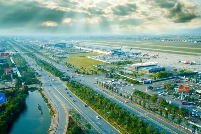 Hà Nội muốn sân bay nội địa thứ 2 đủ điều kiện chuyển thành sân quốc tế  - Ảnh 1.