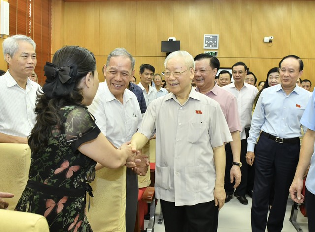 Tổng Bí thư: 'Đảng lãnh đạo đứng đằng sau thôi' - Ảnh 1.