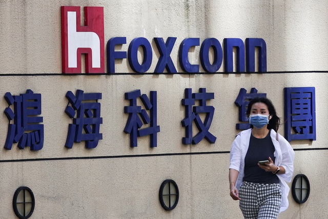 Foxconn rút khỏi siêu dự án sản xuất chất bán dẫn ở Ấn Độ - Ảnh 1.
