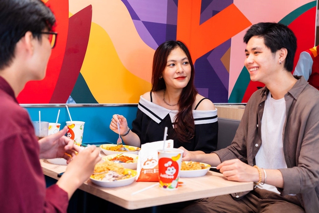 Jollibee khai trương cửa hàng thứ 165 tại VN: Ghi dấu chặng đường mới, diện mạo mới - Ảnh 4.