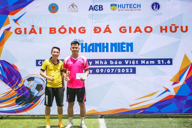 Đội GOODCHARME giành chức vô địch Giải bóng đá giao hữu Báo Thanh Niên - Ảnh 13.