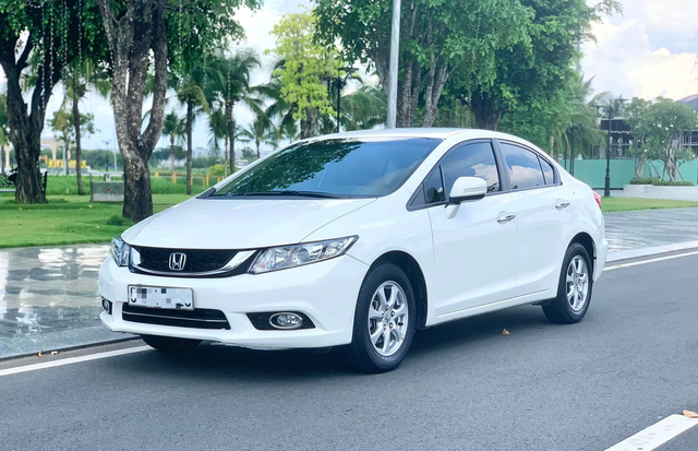 Honda Civic 2013 - chiếc sedan bị người Việt lãng quên - Ảnh 1. Honda Civic 2013 - chiếc sedan bị người Việt lãng quên - Ảnh 1.