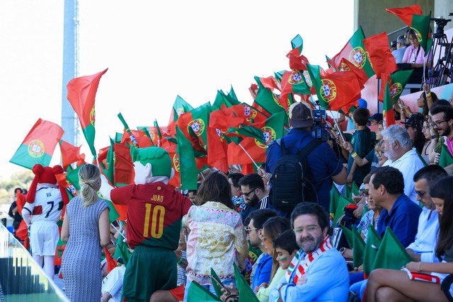 Đội tuyển nữ Bồ Đào Nha nhận hàng loạt lời khích lệ cho World Cup nữ 2023 - Ảnh 5.