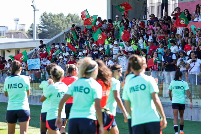 Đội tuyển nữ Bồ Đào Nha nhận hàng loạt lời khích lệ cho World Cup nữ 2023 - Ảnh 3.