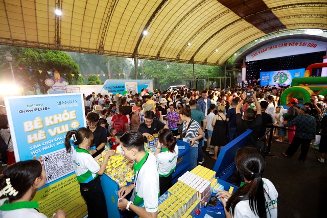 Hàng ngàn trẻ em Việt hứng khởi khám phá hè sôi động tại Thảo Cầm Viên - Ảnh 1.