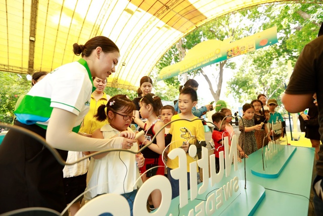 Hàng ngàn trẻ em Việt hứng khởi khám phá hè sôi động tại Thảo Cầm Viên - Ảnh 3.