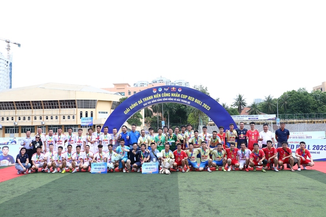 Ngập cảm xúc giải bóng đá Thanh niên Công nhân (Cúp Red Bull) 2023 tại Hà Nội - Ảnh 4.
