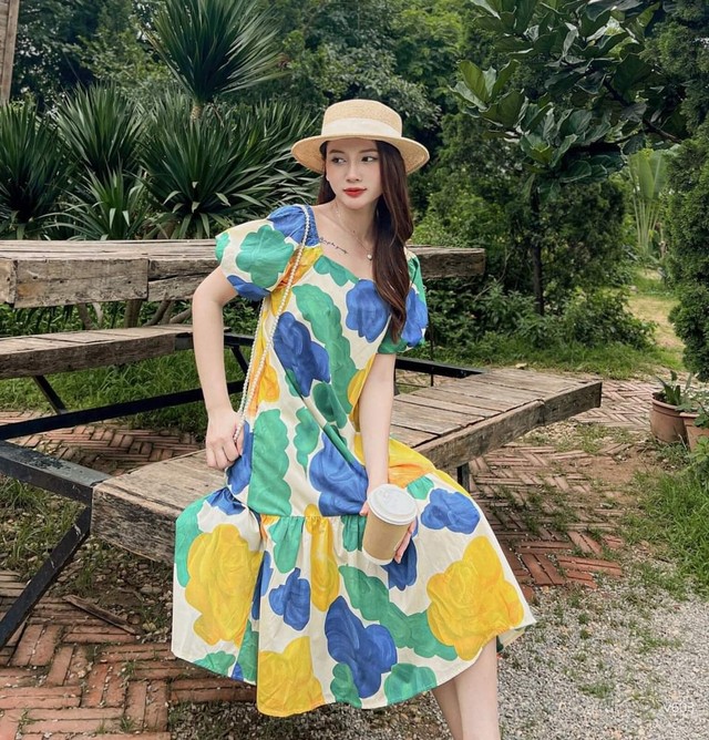 Nạp &quot;vitamin sea&quot; cho những chuyến du hí mùa hè bằng những mẫu váy áo xịn sò - Ảnh 7.