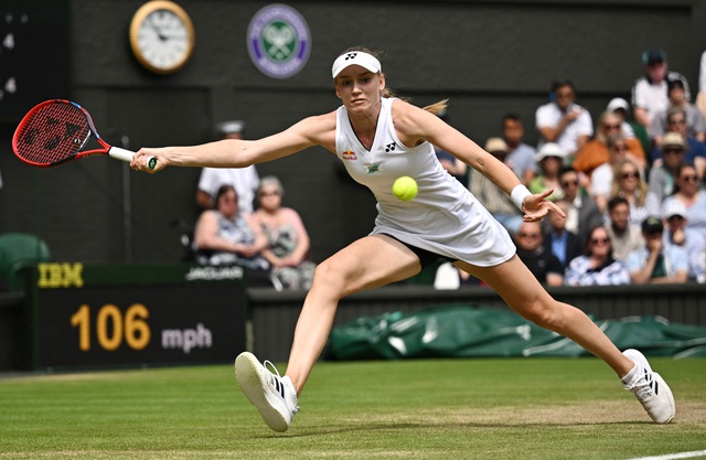 Alcaraz hẹn hò 'tái đấu' với Djokovic trong trận chung kết giải Wimbledon - Ảnh 3.