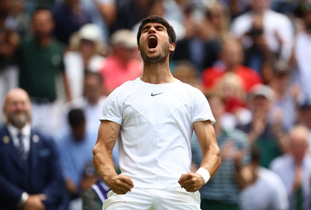 Alcaraz hẹn hò 'tái đấu' với Djokovic trong trận chung kết giải Wimbledon - Ảnh 2.