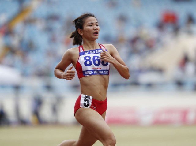 Nguyễn Thị Oanh hạng 5 cự ly 1.500 m giải điền kinh vô địch châu Á 2023  - Ảnh 1.