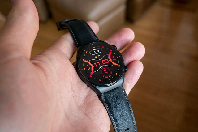Những mẫu smartwatch tầm trung nổi bật đáng mua hiện tại - Ảnh 4.