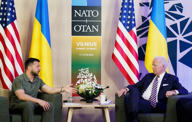 Tổng thống Mỹ-Ukraine bàn về cuộc phản công, Nga ra tuyên bố rắn - Ảnh 1.